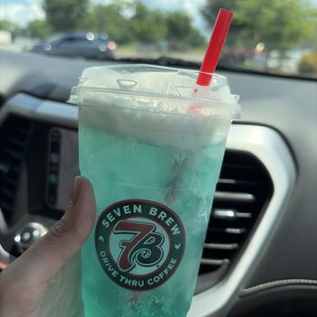 7 Brew Coffee - Coffee & Tea Near Me - Hopkinsville, Kentucky