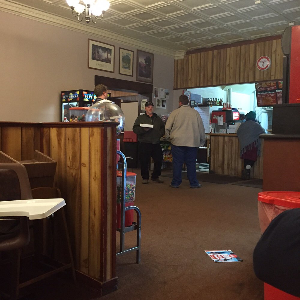 Pizza Chef - Pizza Near Me - Windsor, Vermont Pizza Chef - Pizza Near Me - Windsor, Vermont