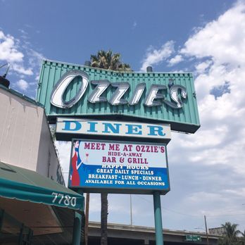 Ozzie's Diner - Classic outside sign - Diners Near Me - Commerce, California Ozzie's Diner - Classic outside sign - Diners Near Me - Commerce, California