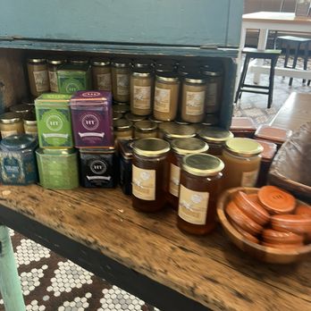Doro Marketplace - Bakeries Near Me - Wethersfield, Connecticut