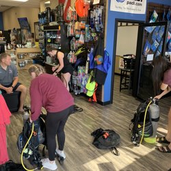 Aggieland Scuba - Open water classes assembling gear before heading to the pool