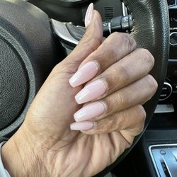 Funny Bunny Nails & Spa - Fresh refill with neutral polish