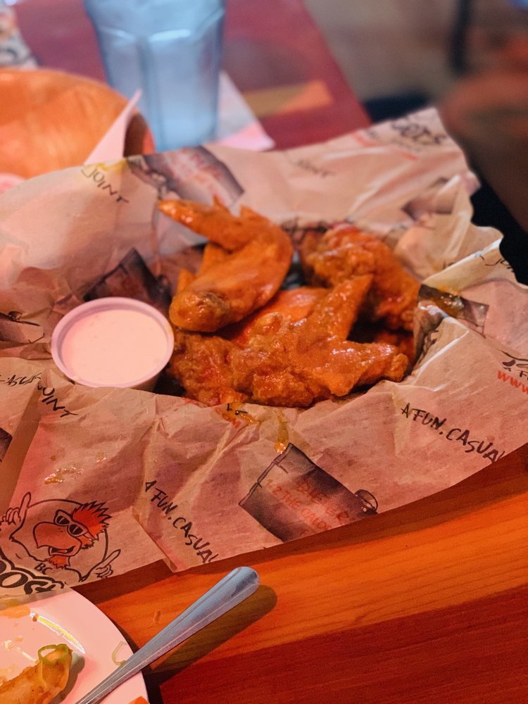 ROOSTERS 60 Photos & 89 Reviews Sports Bars 897 City Park Ave, Columbus, OH Restaurant