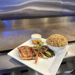 Sushi Sake - Hollywood Blvd - Salmon Ibachi with vegetable fried rice