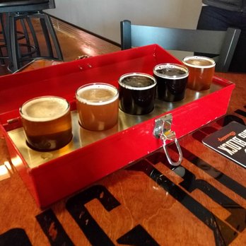 Big Block Brewing - Sammamish - Breweries Near Me - Sammamish, Washington