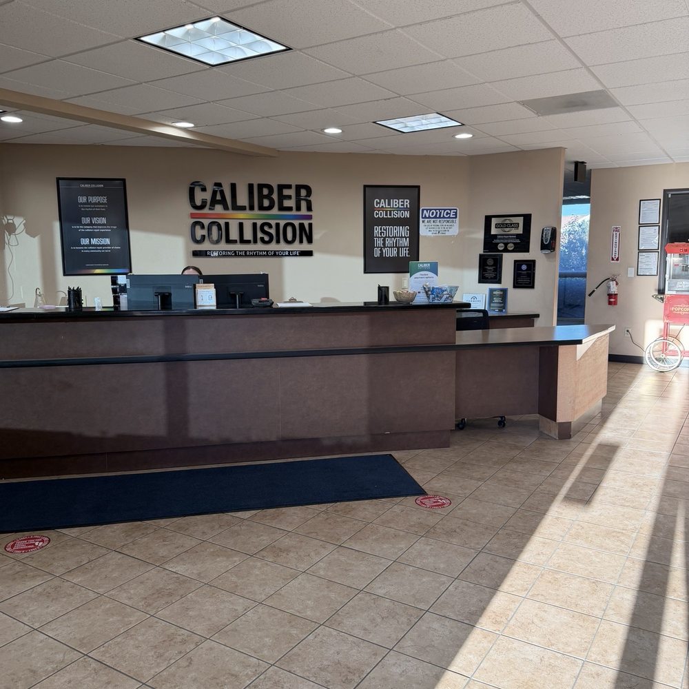 Caliber Collision - The front office - Body Shops Near Me - Carlsbad, California Caliber Collision - The front office - Body Shops Near Me - Carlsbad, California