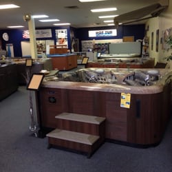 Hot Tub Company - Sweet show room