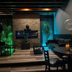 The District Sports Lounge