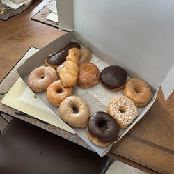 Angels Donuts - Bakersfield 2 - Assorted 1 Dozen Mix Donuts