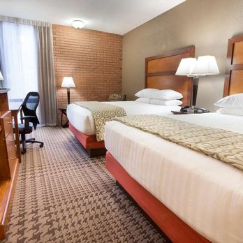Drury Inn & Suites Jackson - NQQX Deluxe Queen Guestroom - Hotels Near Me - Jackson, Missouri Drury Inn & Suites Jackson - NQQX Deluxe Queen Guestroom - Hotels Near Me - Jackson, Missouri