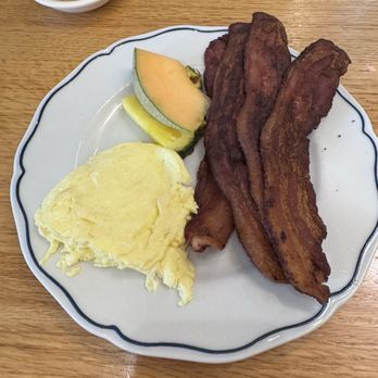 Oak Table Cafe - The Tradition - New American Near Me - Silverdale, Washington