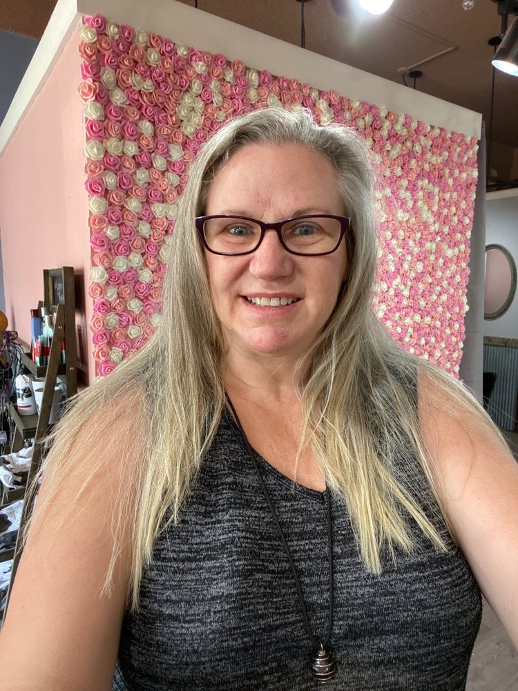 SILVER SALON Updated September 2024 218 East Ivinson St, Laramie