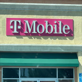 T-Mobile Experience Store - Mobile Phones Near Me - Lancaster, California T-Mobile Experience Store - Mobile Phones Near Me - Lancaster, California