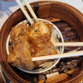Yank Sing - bean curd roll - Dim Sum Near Me - San Francisco, California Yank Sing - bean curd roll - Dim Sum Near Me - San Francisco, California