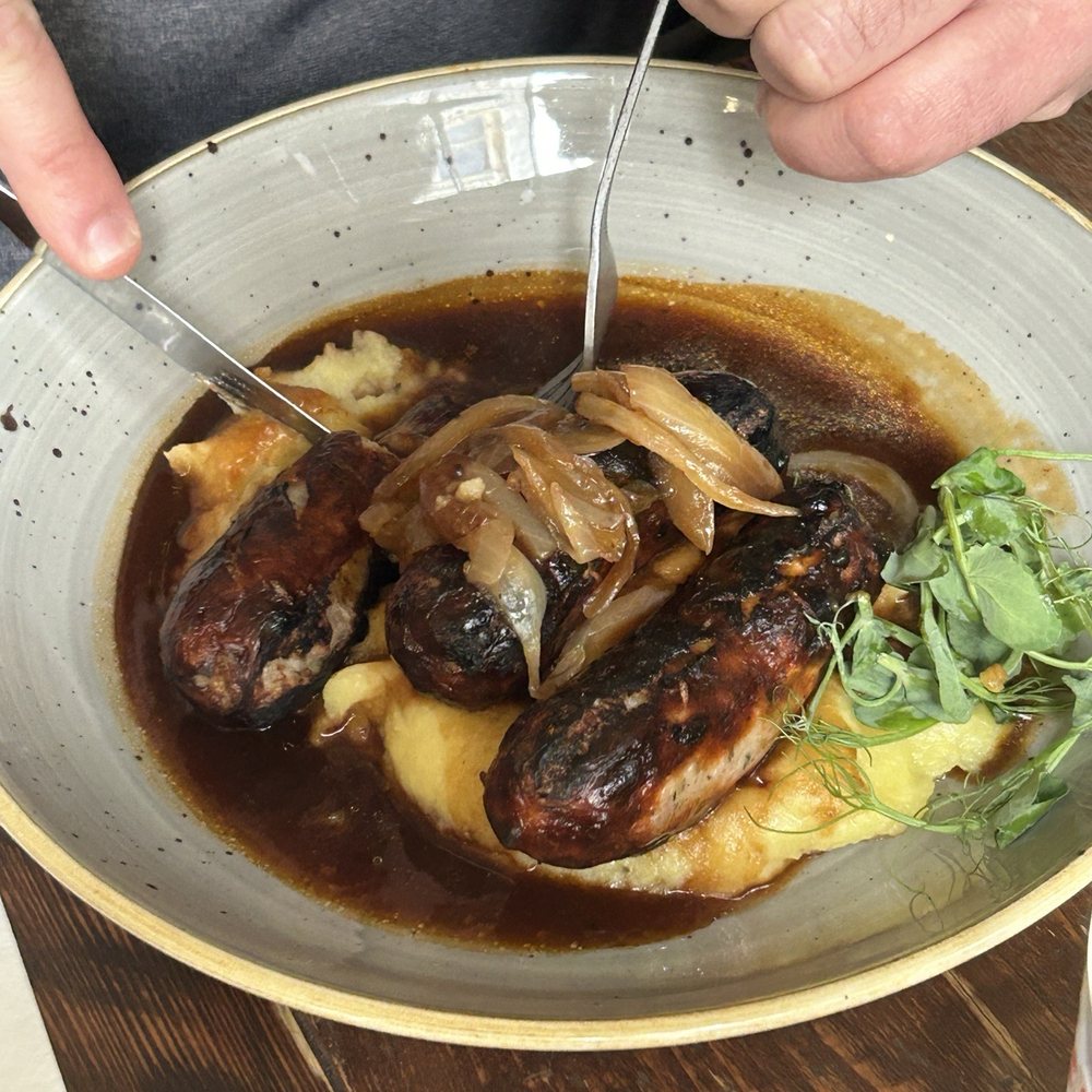 The Ship - Bangers and mash - Pubs Near Me - London, XGL The Ship - Bangers and mash - Pubs Near Me - London, XGL