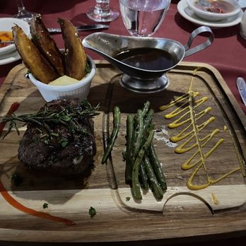 Buona Sera Ristorante - Filet with potatoes and Green beans. - Italian Near Me - Wilkes-barre, Pennsylvania Buona Sera Ristorante - Filet with potatoes and Green beans. - Italian Near Me - Wilkes-barre, Pennsylvania