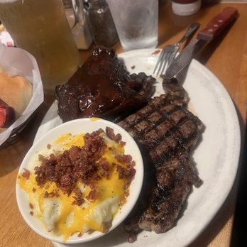 Texas Roadhouse - Steak ribs and mashed potatoes - Steakhouses Near Me - Fresno, California