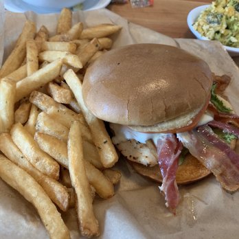 Cheddar's Scratch Kitchen - Comfort Food Near Me - Kissimmee, Florida Cheddar's Scratch Kitchen - Comfort Food Near Me - Kissimmee, Florida