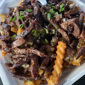 Flyin' Ahi - Kalbi Fries! - Food Trucks Near Me - Mililani, Hawaii