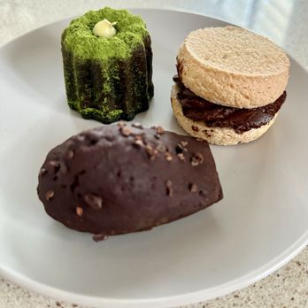Bu Pastry Bar - Cafes Near Me - Pasadena, California