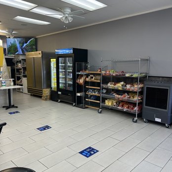 Kelly's Sandwiches and Drinks - Inside - Bubble Tea Near Me - Santa Rosa, California Kelly's Sandwiches and Drinks - Inside - Bubble Tea Near Me - Santa Rosa, California