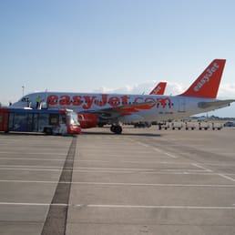 EasyJet - EasyJet Airbus 319 airplane - Airlines Near Me - Luton, CBF