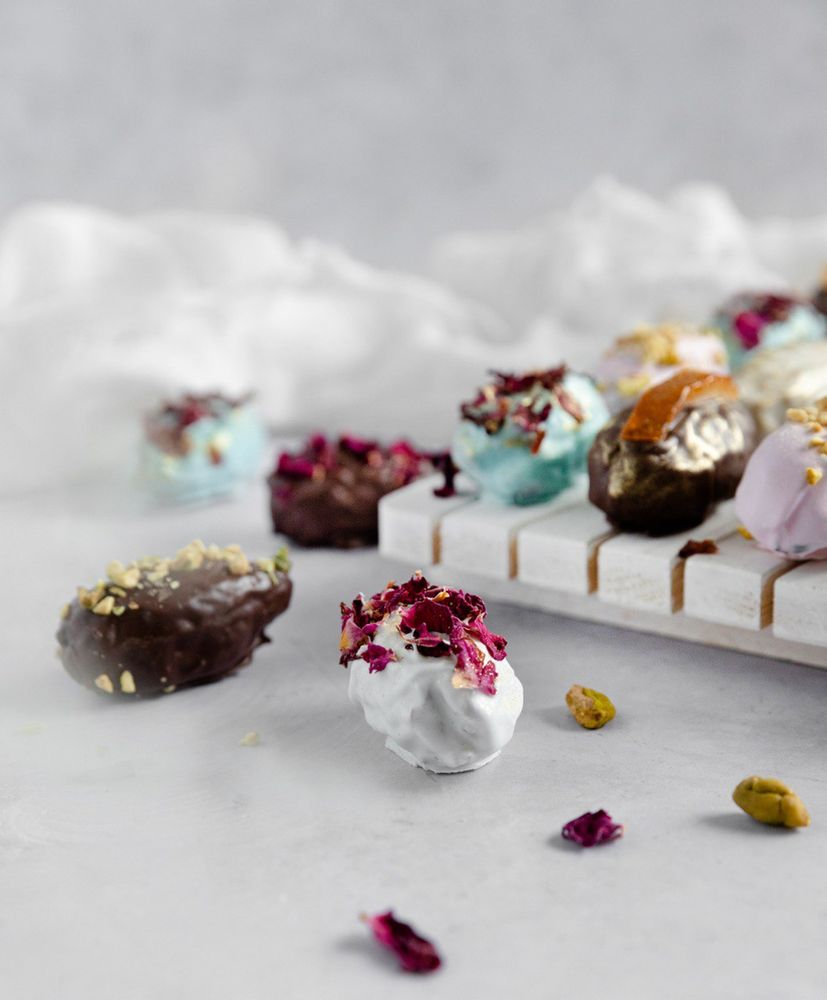 DATES AND NUTS SWEETS Updated September 2024 29 Photos Los