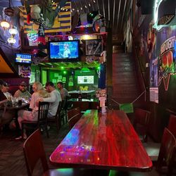 North Street Pub - Cozy