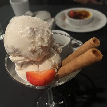 Firenze Trattoria - Bourbon Butter Pecan Gelato - Italian Near Me - Encinitas, California Firenze Trattoria - Bourbon Butter Pecan Gelato - Italian Near Me - Encinitas, California