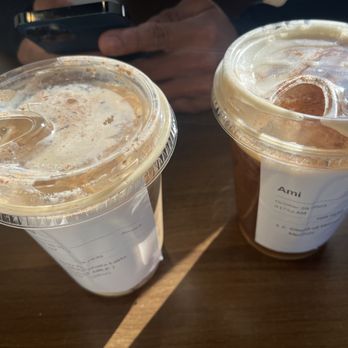 Jesse's Grind Coffee Bar - Dirty Horchata Latte (left) and Cloud of Honey (right) - Coffee & Tea Near Me - Winnetka, California