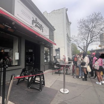 Juliana's - 4/18/26 FYI. Exterior. Long line. - Pizza Near Me - Brooklyn, New York Juliana's - 4/18/26 FYI. Exterior. Long line. - Pizza Near Me - Brooklyn, New York