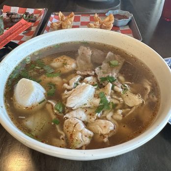 Eating Thai - Combo Pho' soooooo goood! - Thai Near Me - Hendersonville, Tennessee