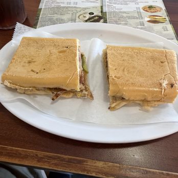 Las Colinas Restaurant - Cuban Near Me - Wilton Manors, Florida Las Colinas Restaurant - Cuban Near Me - Wilton Manors, Florida