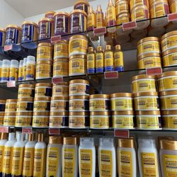 Tisun Beauty - Cantù products have their own wall