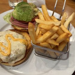 Katie’s Country Kitchen - Turkey burger