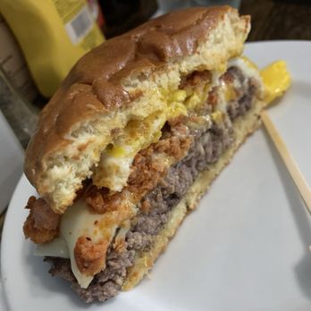 The Brewhouse District - Braga Burger - Breakfast & Brunch Near Me - Fall River, Massachusetts