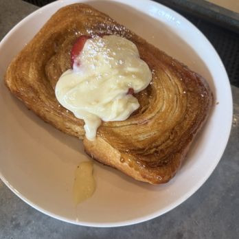 Agricola Eatery - Cinnamon roll with strawberry rhubarb compote - New American Near Me - Princeton, New Jersey Agricola Eatery - Cinnamon roll with strawberry rhubarb compote - New American Near Me - Princeton, New Jersey