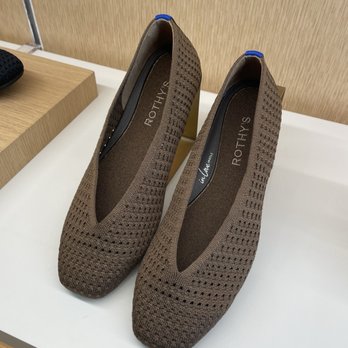Rothys - Shoe Stores Near Me - Canoga Park, California Rothys - Shoe Stores Near Me - Canoga Park, California