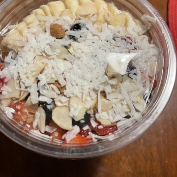 Bahia Bowls - Açaà bowl (strawberries, blueberries, bananas, coconut, almonds) - Acai Bowls Near Me - San Antonio, Texas Bahia Bowls - Açaà bowl (strawberries, blueberries, bananas, coconut, almonds) - Acai Bowls Near Me - San Antonio, Texas