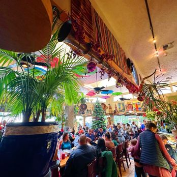 Tower Cafe - inside - Breakfast & Brunch Near Me - Sacramento, California