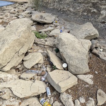 Rockledge Park - Trash - Parks Near Me - Grapevine, Texas