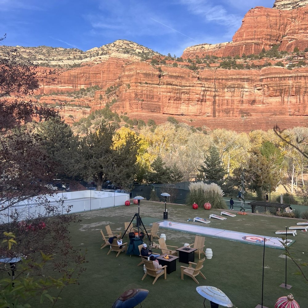 Enchantment Resort - Lawn games amongst the red rocks - Resorts Near Me - Sedona, Arizona