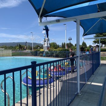 Rogue Valley Family Fun Center - Bumper boats - Amusement Parks Near Me - Central Point, Oregon Rogue Valley Family Fun Center - Bumper boats - Amusement Parks Near Me - Central Point, Oregon
