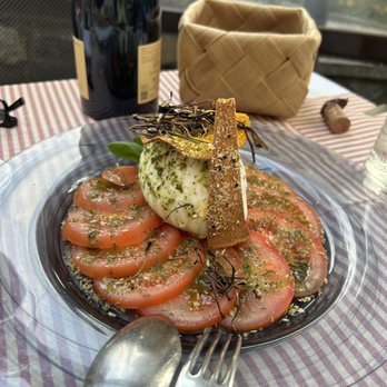 Al Prato - Amazingly light buffalo mozzarella and seasoned tomatoes appetizer - Wine Bars Near Me - Varenna, LC