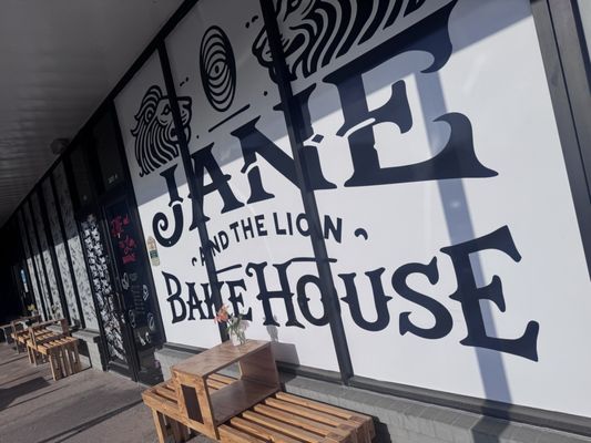 Jane and the Lion Bakehouse by null