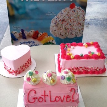 Baskin-Robbins - Valentine's Day... - Ice Cream & Frozen Yogurt Near Me - Columbia, South Carolina Baskin-Robbins - Valentine's Day... - Ice Cream & Frozen Yogurt Near Me - Columbia, South Carolina