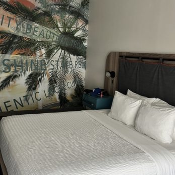 TRYP By Wyndham - Hotels Near Me - Orlando, Florida