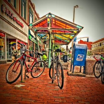 Central Square - Shopping Centers Near Me - Cambridge, Massachusetts