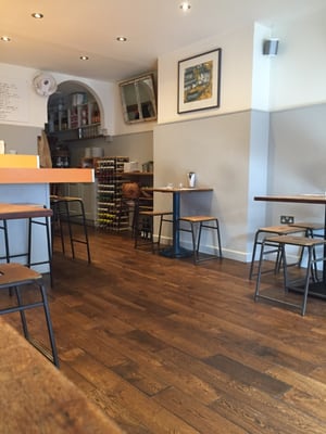 Oli's Thai & Elle’s Deli by null