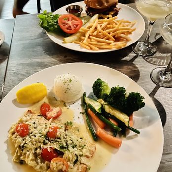 Tri Valley Bistro - HUGE PORTIONS - Breakfast & Brunch Near Me - Pleasanton, California Tri Valley Bistro - HUGE PORTIONS - Breakfast & Brunch Near Me - Pleasanton, California